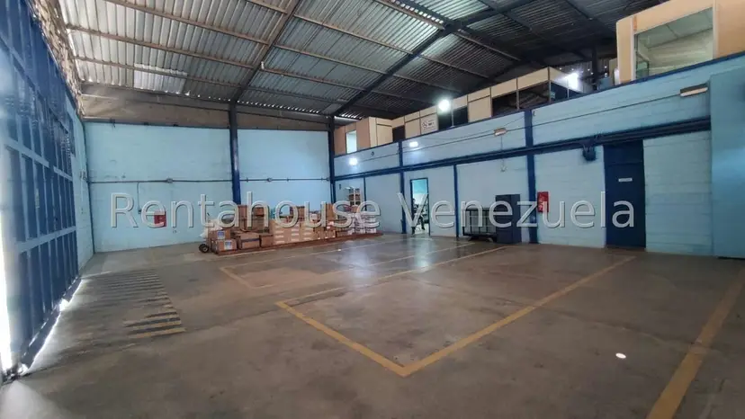 Comercial (Galpon - Deposito) en Venta en Zona Industrial 2, Lara