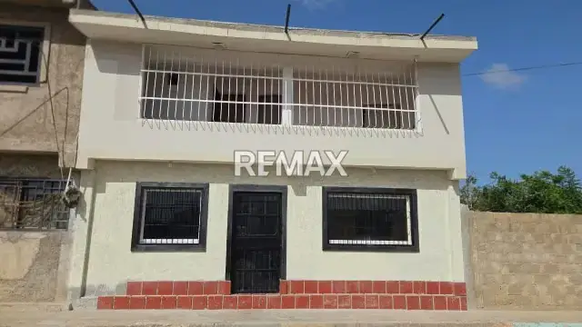 Excelente Casa Tipo Residencia Multifamiliar en Venta en Valle Verde