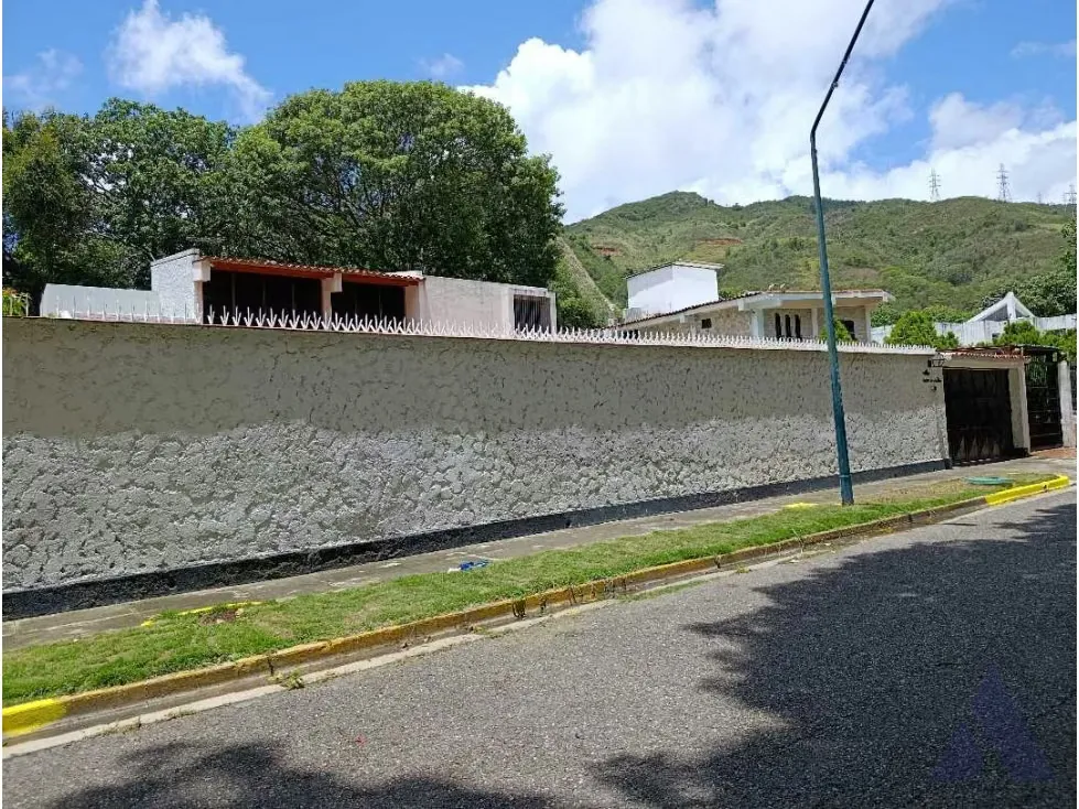 Vendo casa calle cerrada 320m2 Montalbán 6766 - 34