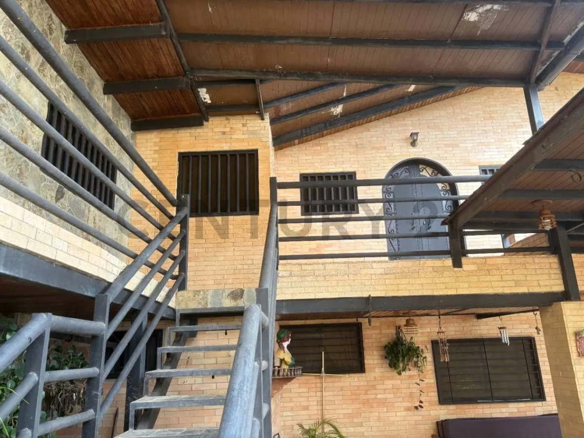 El Hatillo Caicaguana zona privilegiada para posada o familia numerosa - 15