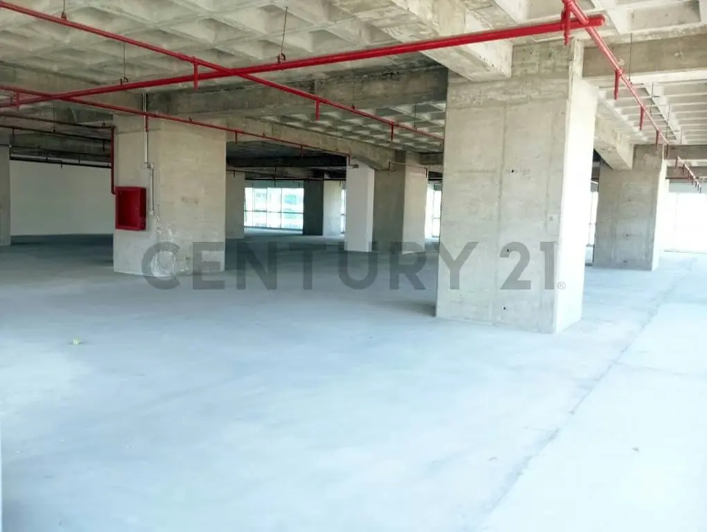 Oficina en Venta en Centro Empresarial La Esmeralda en Campo Alegre - 7