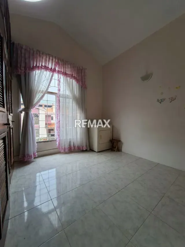 TOWNHOUSE EN VENTA CONJ. RES. LOMAS DEL ROCÍO. LA ENTRADA NAGUANAGUA - 16