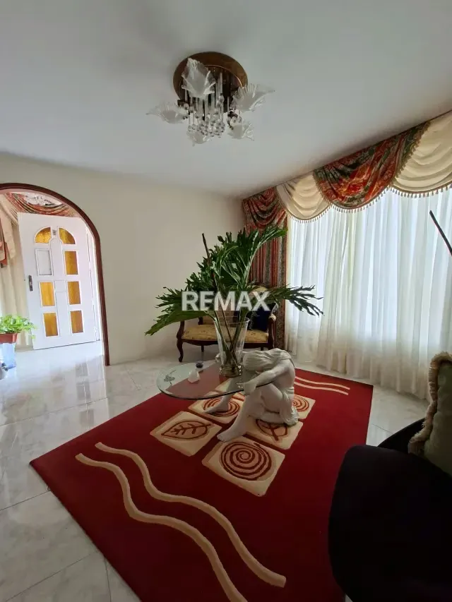 TOWNHOUSE EN VENTA CONJ. RES. LOMAS DEL ROCÍO. LA ENTRADA NAGUANAGUA - 4