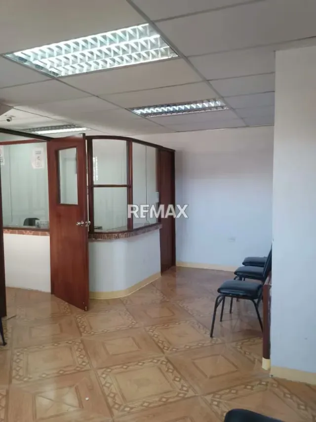 Edificio ideal para Centro Medico - 10