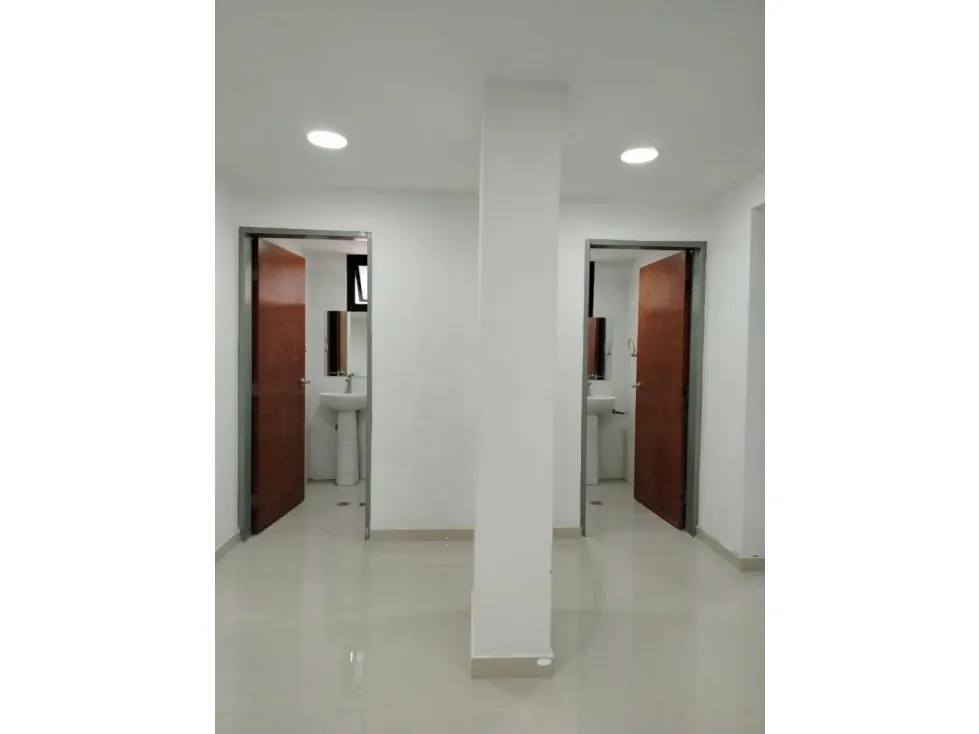 SE ALQUILA GALPON INDUSTRIAL EN BOLEITA 700m2 - 15
