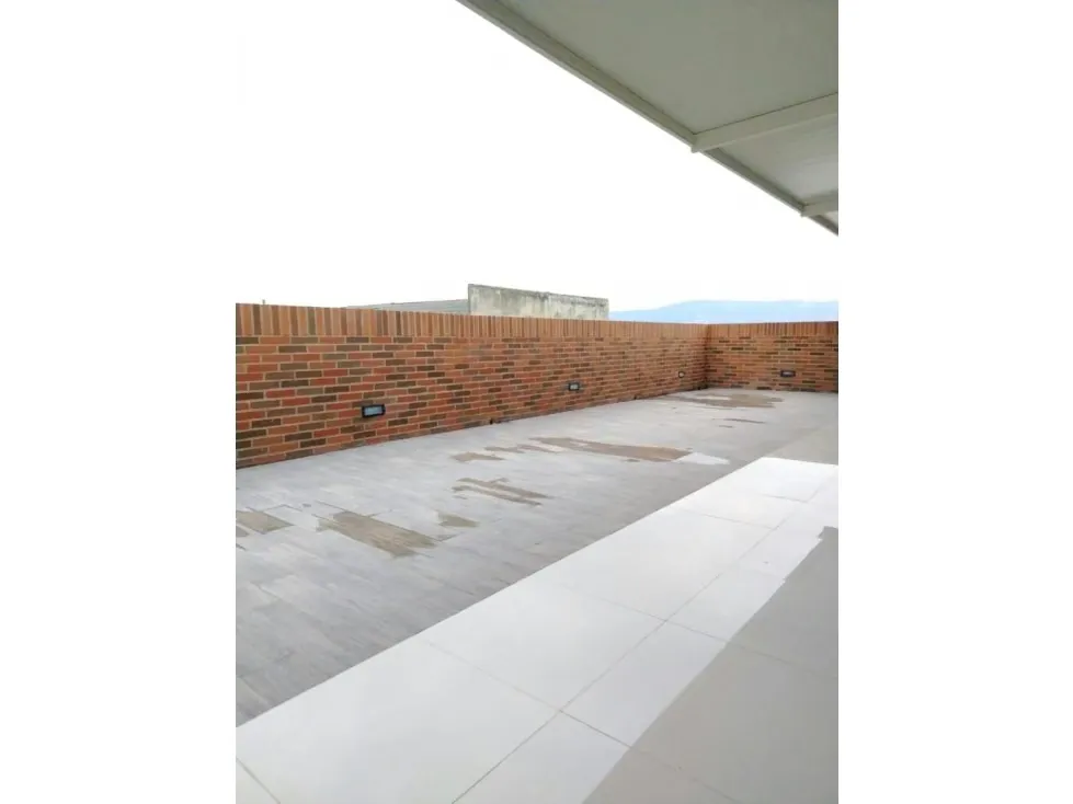 SE ALQUILA GALPON INDUSTRIAL EN BOLEITA 700m2 - 8
