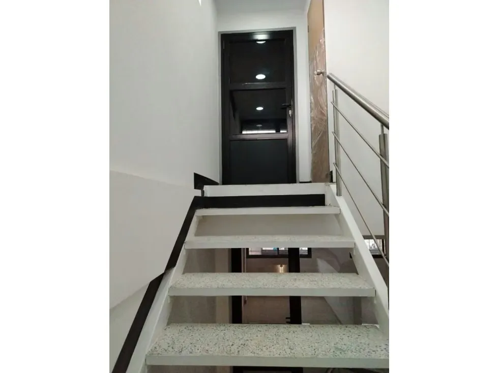 SE ALQUILA GALPON INDUSTRIAL EN BOLEITA 700m2 - 10