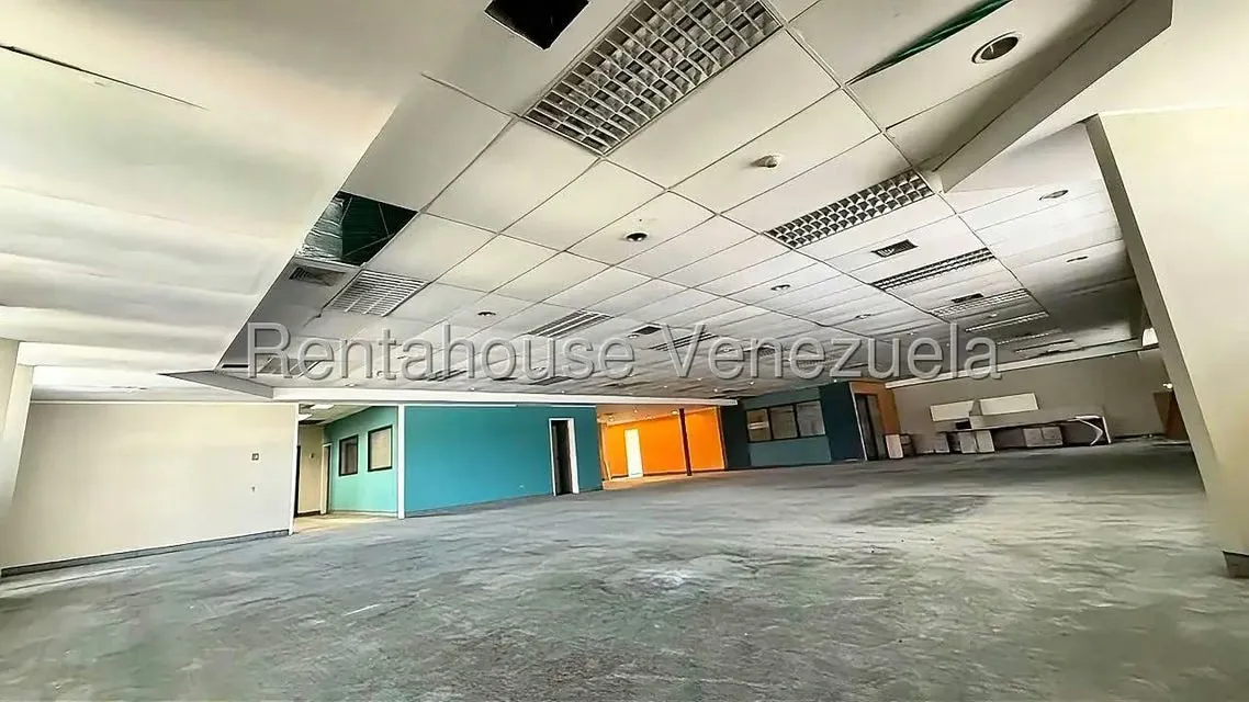 Comercial (Edificio) en Venta en Los Ruices, Distrito Metropolitano - 24