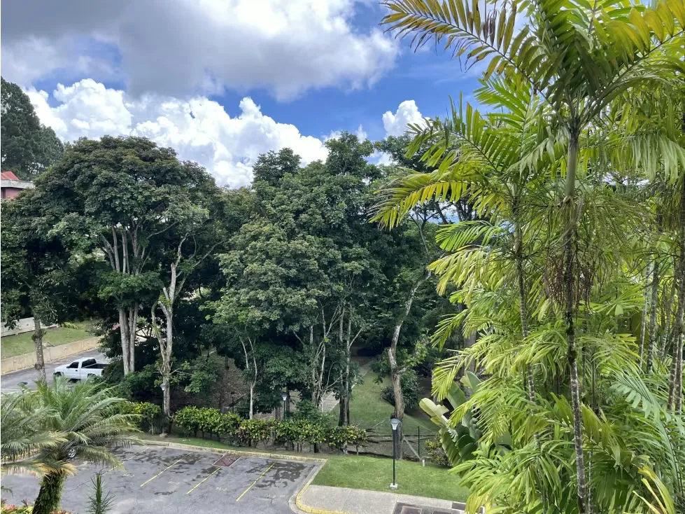 Vendo Apartamento 238m2 La Lagunita C. Club 9060 - 31
