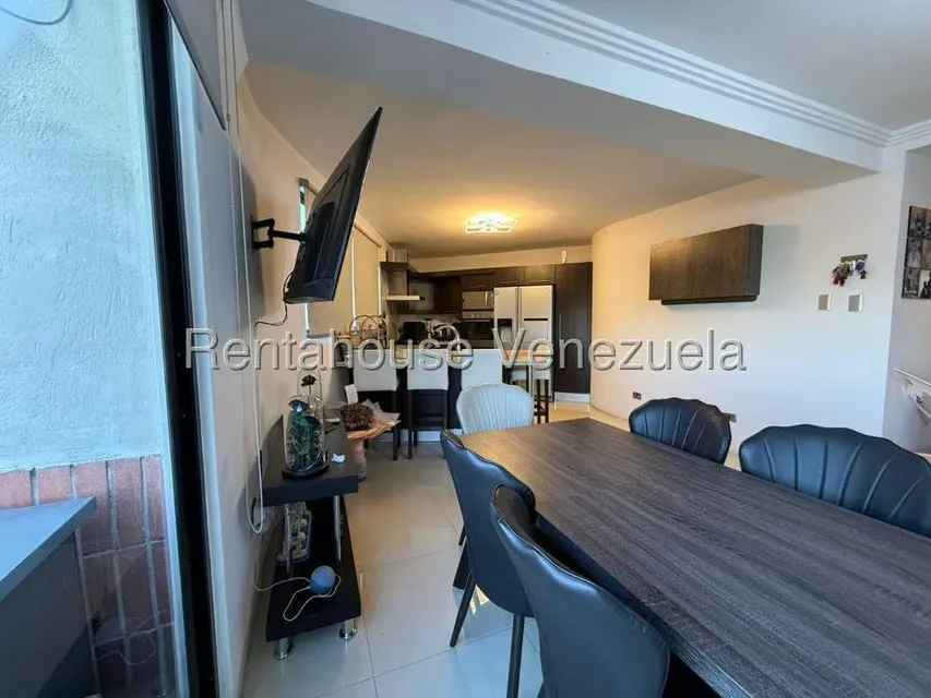 Apartamento (Duplex) en Venta en Valles de Camoruco, Carabobo - 12