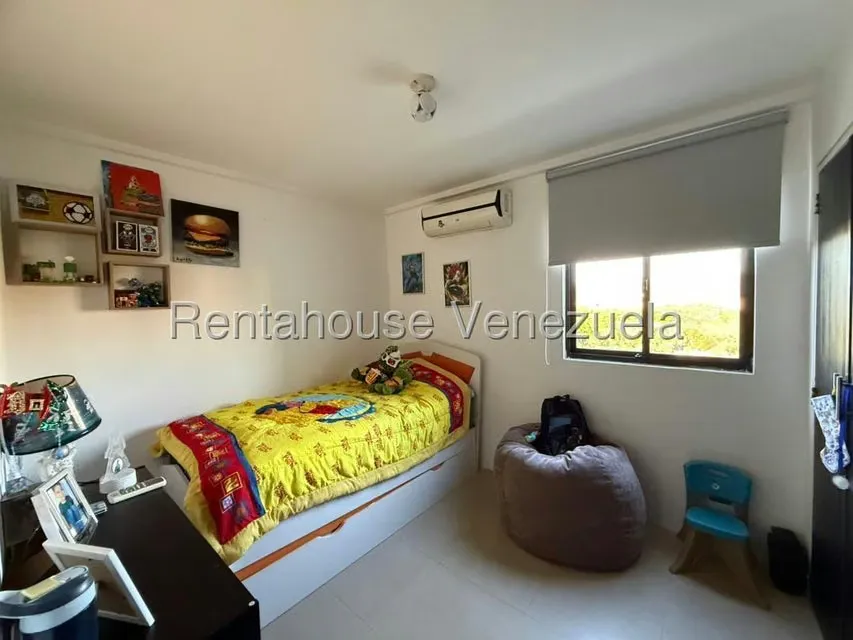 Apartamento (Duplex) en Venta en Valles de Camoruco, Carabobo - 21