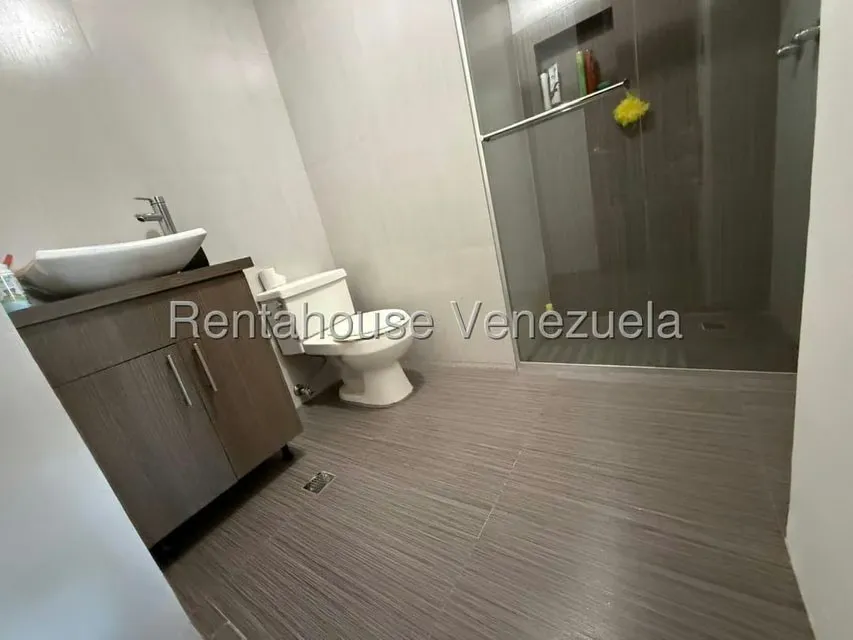 Apartamento (Duplex) en Venta en Valles de Camoruco, Carabobo - 22
