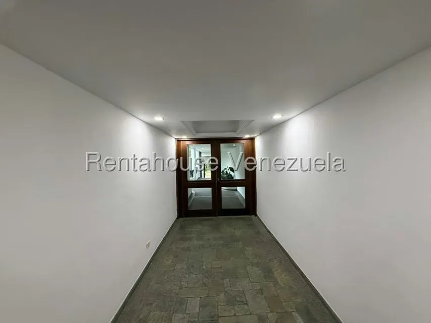 Apartamento (Duplex) en Venta en Valles de Camoruco, Carabobo - 32