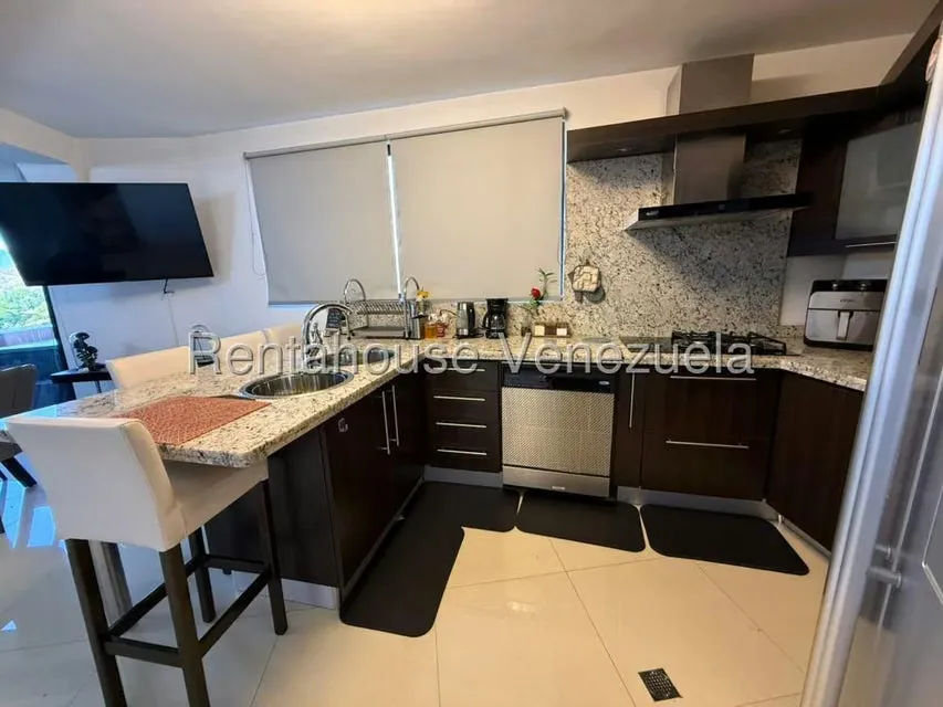 Apartamento (Duplex) en Venta en Valles de Camoruco, Carabobo - 9