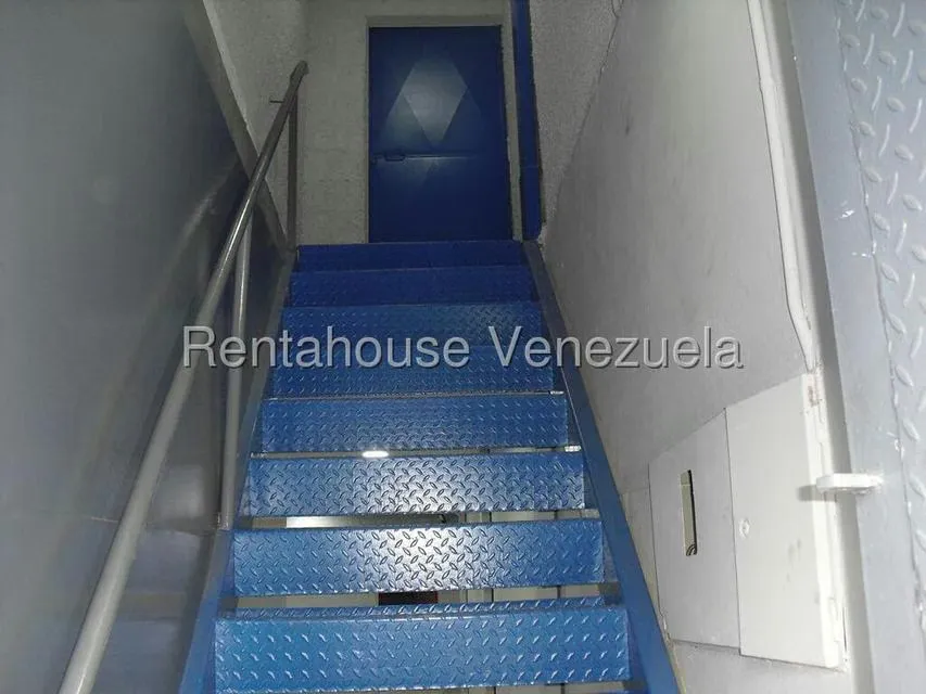 Local Comercial en Alquiler en La Trinidad, Distrito Metropolitano - 12