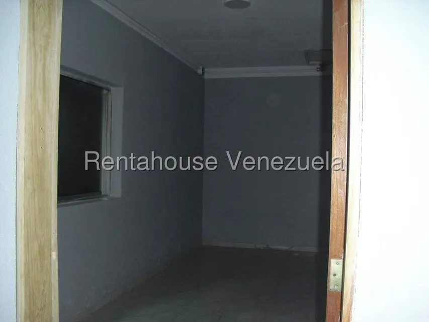Local Comercial en Alquiler en La Trinidad, Distrito Metropolitano - 5