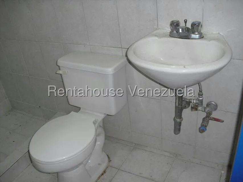 Local Comercial en Alquiler en La Trinidad, Distrito Metropolitano - 6