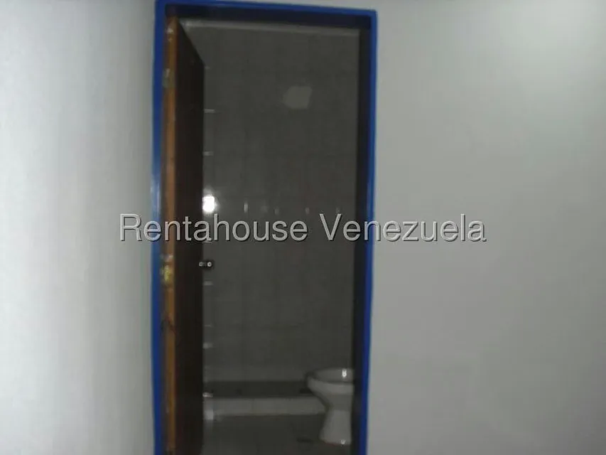 Local Comercial en Alquiler en La Trinidad, Distrito Metropolitano - 8