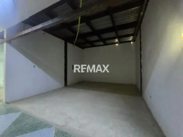LOCAL COMERCIAL EN ALQUILER EN CABIMAS CENTER (OBRA GRIS) - 4