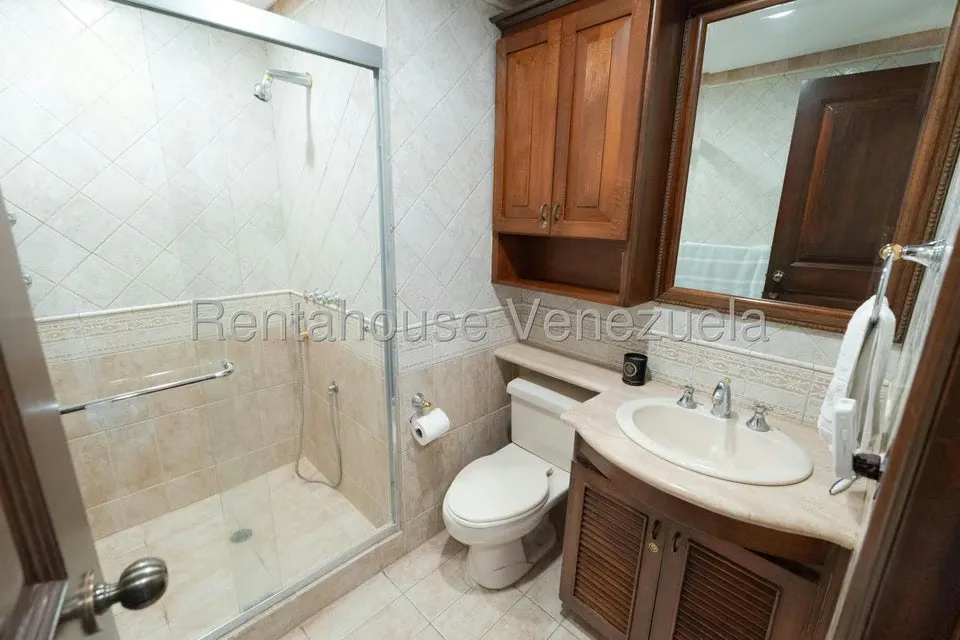 Apartamento (1 Nivel) en Venta en Los Naranjos del Cafetal, Distrito Metropolitano - 36