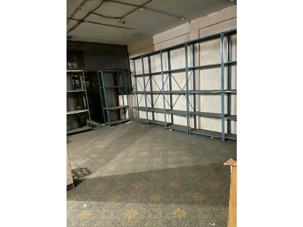 Se vende o se alquila. local comercial 1200m2 Boulevard De Catia 5714 - 17