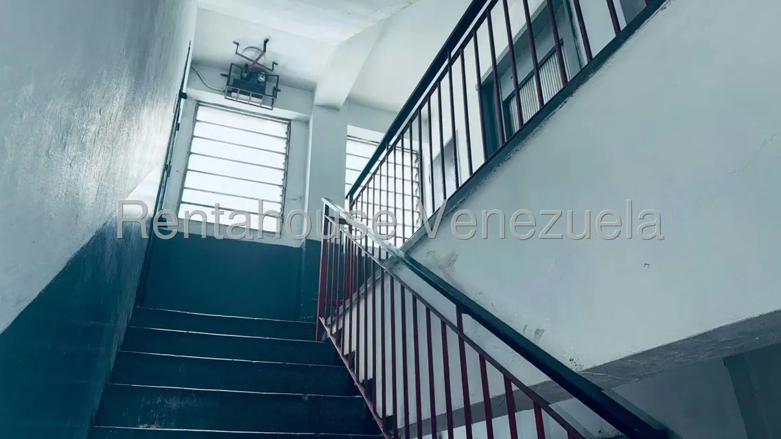 Edificio en Venta en Parroquia Altagracia, Distrito Metropolitano - 17