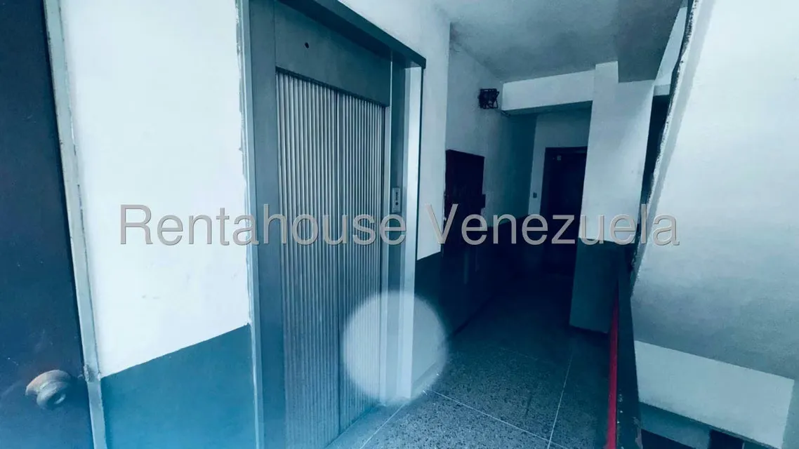 Edificio en Venta en Parroquia Altagracia, Distrito Metropolitano - 18