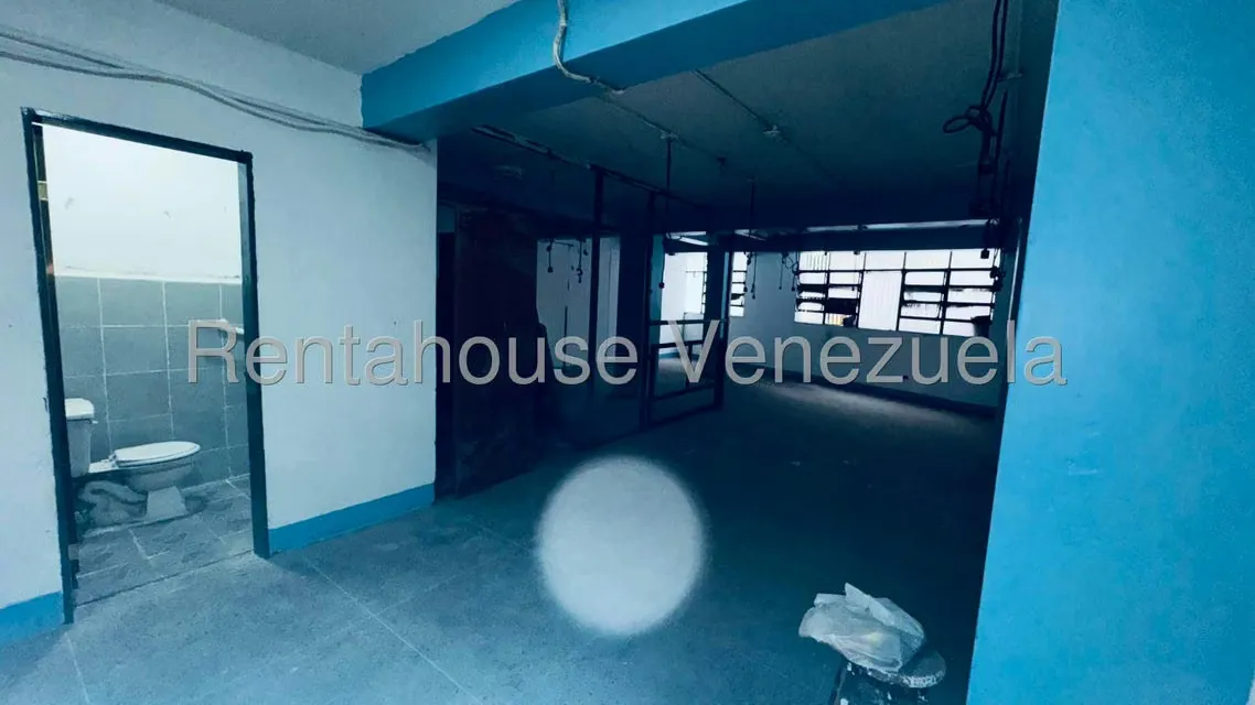 Edificio en Venta en Parroquia Altagracia, Distrito Metropolitano - 23