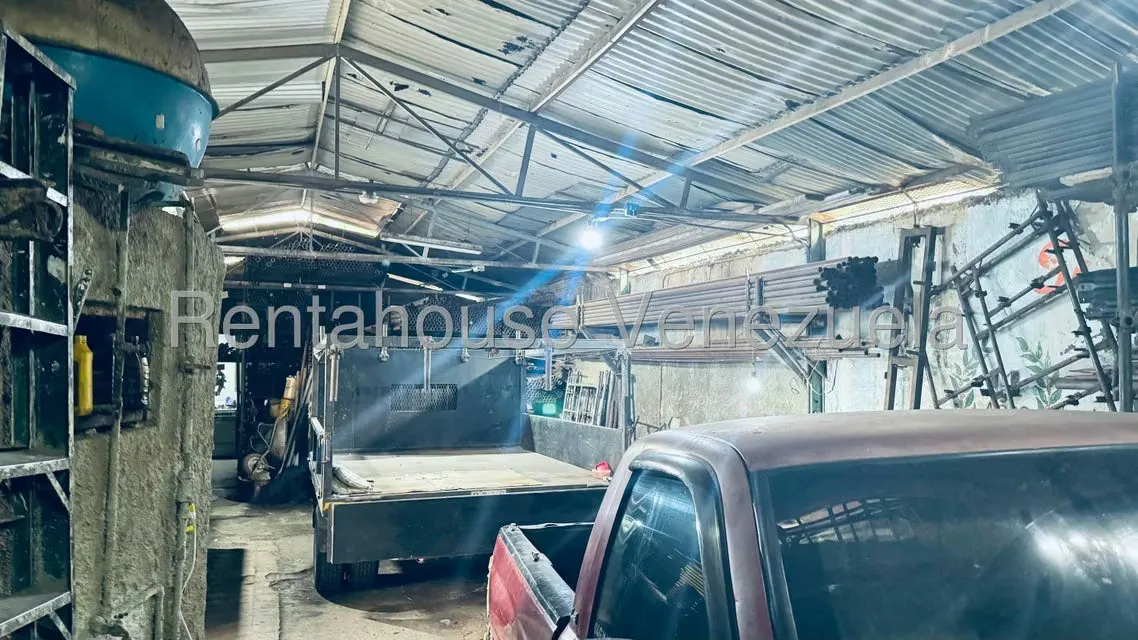 Edificio en Venta en Parroquia Altagracia, Distrito Metropolitano - 5