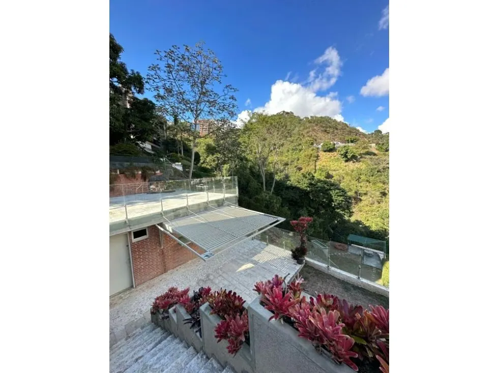CASA EN VENTA 827 M2 - URB. COLINAS DE TAMANACO - 22