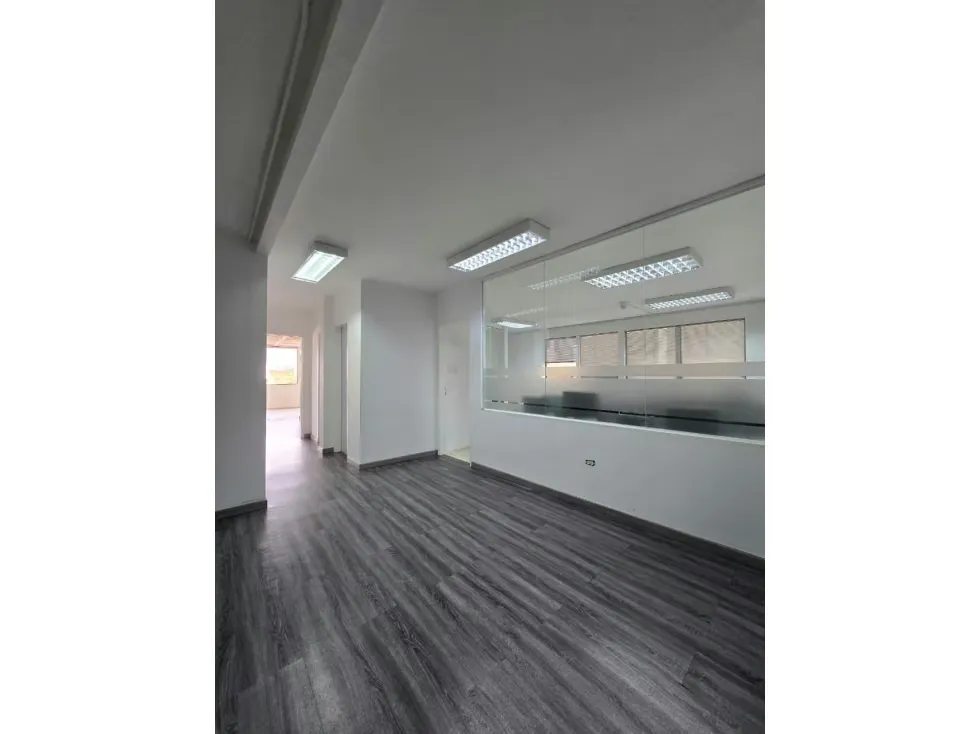 EDIFICIO INDUSTRIAL EN VENTA 1.938 M2 - BOLEITA NORTE - 18