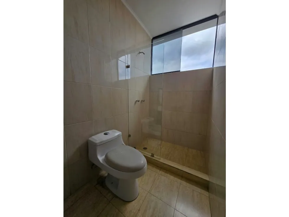 EDIFICIO INDUSTRIAL EN VENTA 1.938 M2 - BOLEITA NORTE - 20