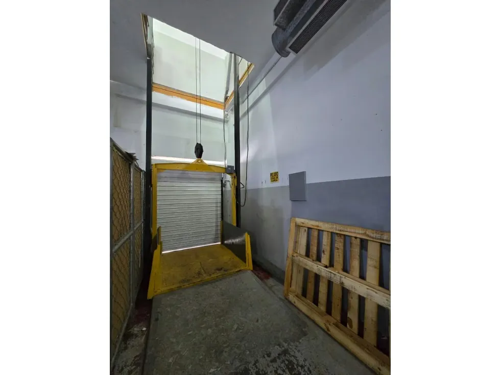 EDIFICIO INDUSTRIAL EN VENTA 1.938 M2 - BOLEITA NORTE - 7