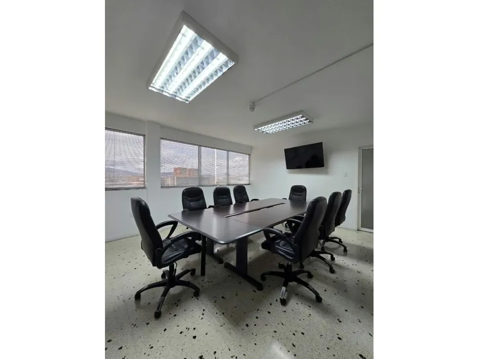 EDIFICIO INDUSTRIAL EN VENTA 1.938 M2 - BOLEITA NORTE - 9