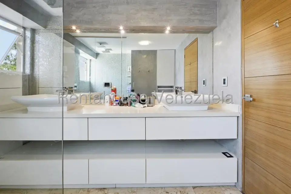 Apartamento (Penthouse) en Venta en Los Naranjos del Cafetal, Distrito Metropolitano - 32