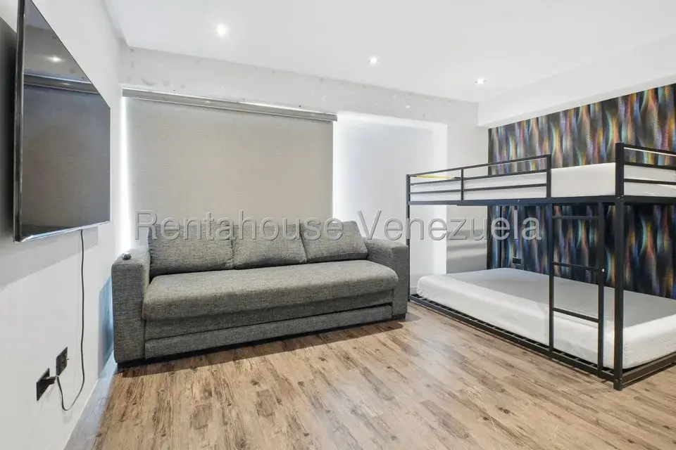 Apartamento (Penthouse) en Venta en Los Naranjos del Cafetal, Distrito Metropolitano - 35