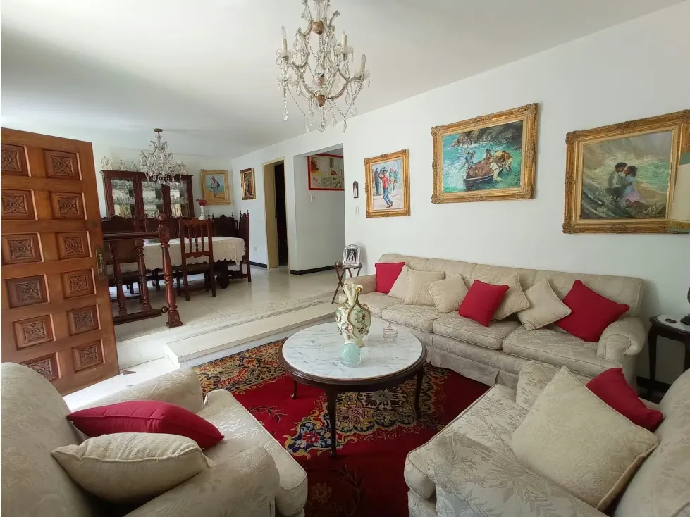 Se vende casa 646m2 Santa Marta 6710 - 28