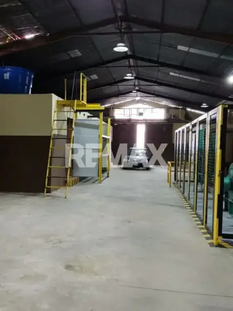 Galpón en Alquiler Calle Carvajal a pocos metros de la Av Raul Leoni