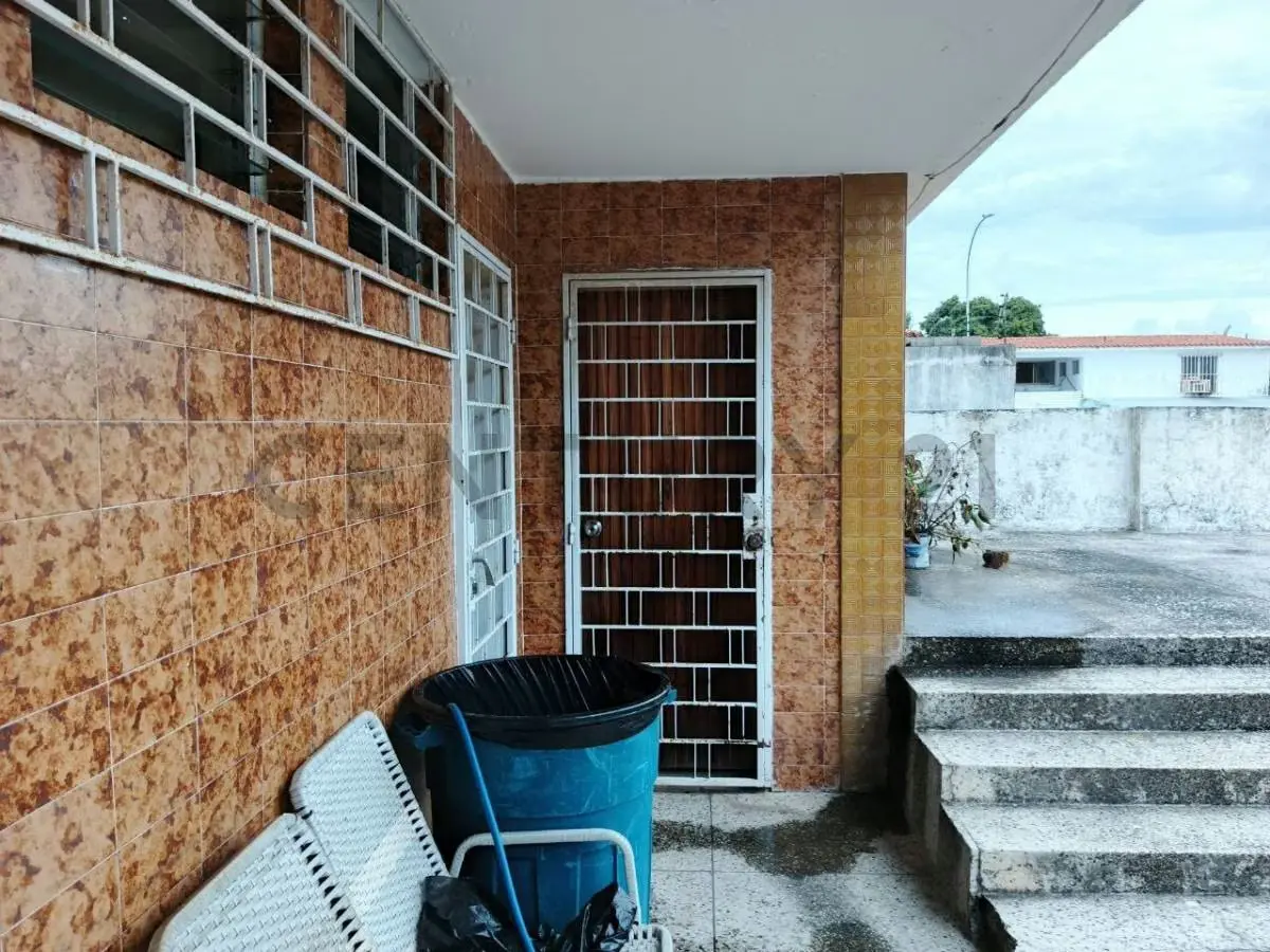 casa en venta urbanización Villa Alianza Puerto Ordaz para remodelar - 4