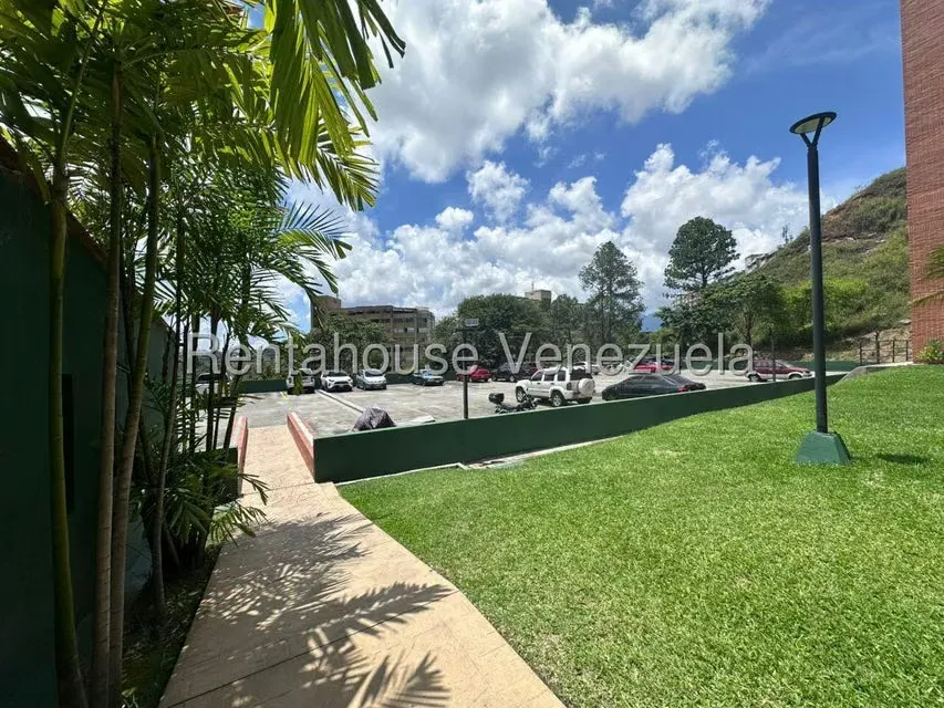 Apartamento (1 Nivel) en Alquiler en Colinas de La Tahona, Distrito Metropolitano - 30