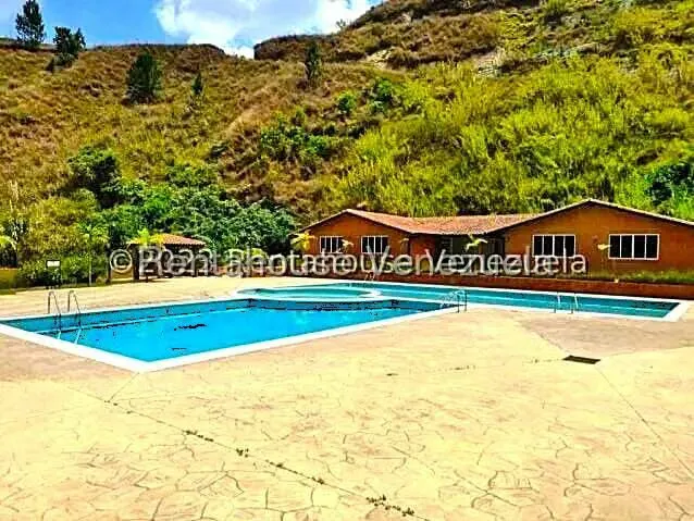 Apartamento (1 Nivel) en Alquiler en Colinas de La Tahona, Distrito Metropolitano - 36