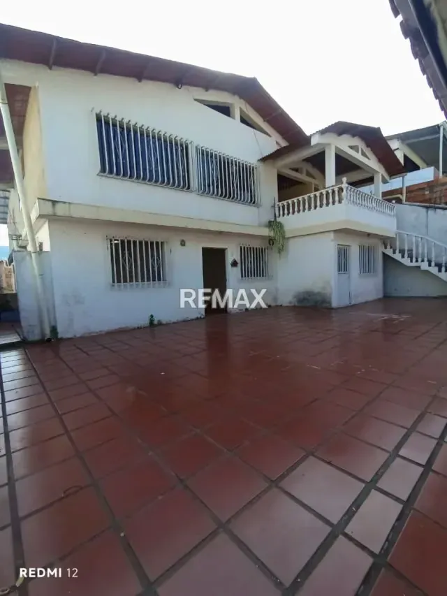 Casa en VENTA en TUCAPE A PIE DE CALLE