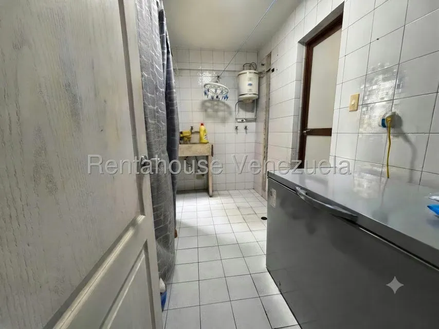 Apartamento (1 Nivel) en Venta en Del Este, Lara - 19
