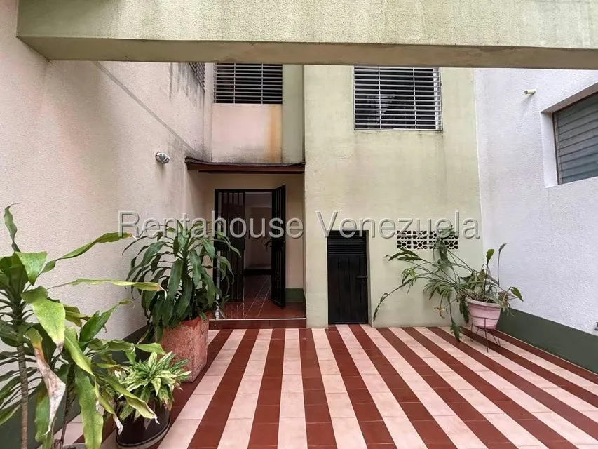 Apartamento (1 Nivel) en Venta en Del Este, Lara - 21