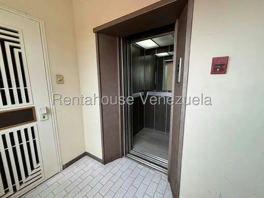 Apartamento (1 Nivel) en Venta en Del Este, Lara - 23