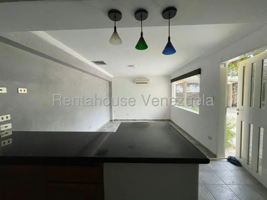 Casa (1 Nivel) en Alquiler en Tierra Negra, Zulia - 11
