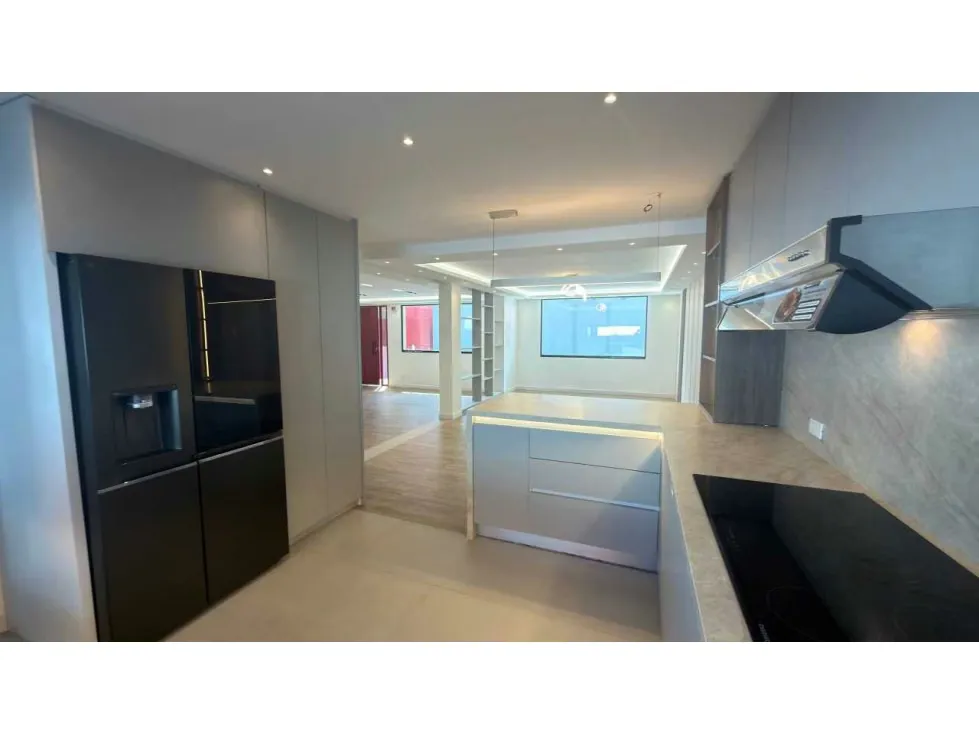 Casa totalmente remodelada en la parte alta de Los Palos Grandes - 29