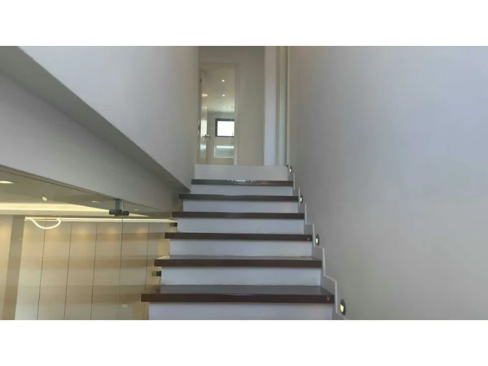 Casa totalmente remodelada en la parte alta de Los Palos Grandes - 8