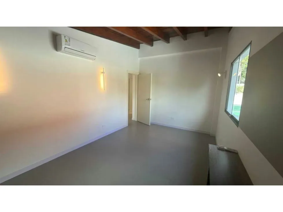 Casa totalmente remodelada en la parte alta de Los Palos Grandes - 10