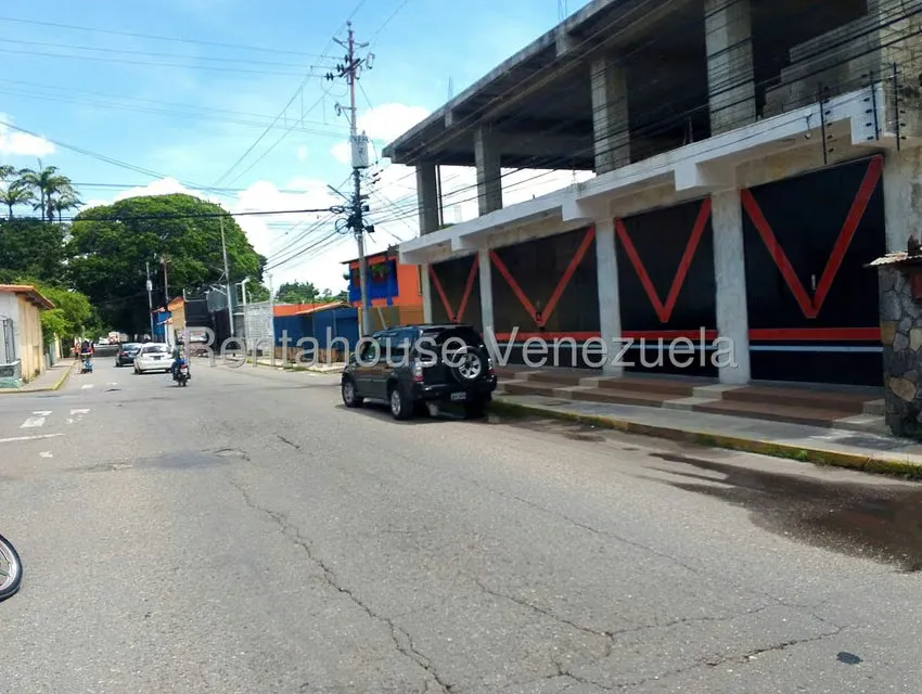 Comercial (Local Comercial) en Alquiler en Centro, Lara - 3